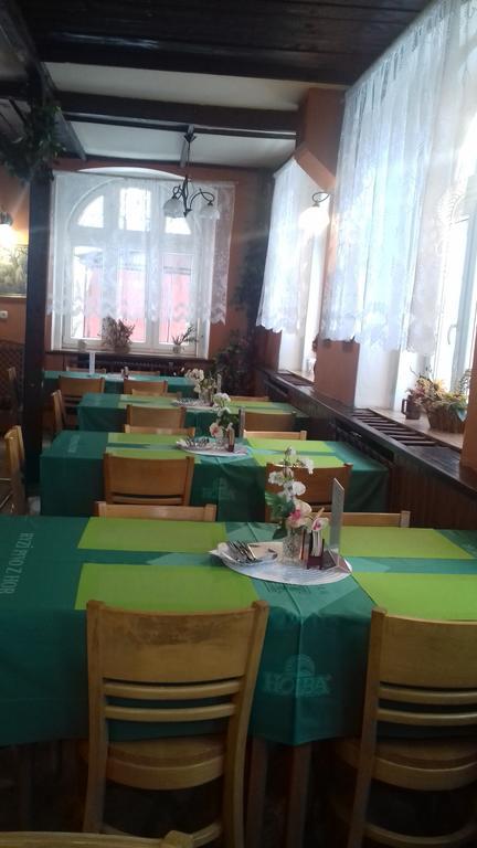 Penzion Uran Stráž pod Ralskem Екстериор снимка
