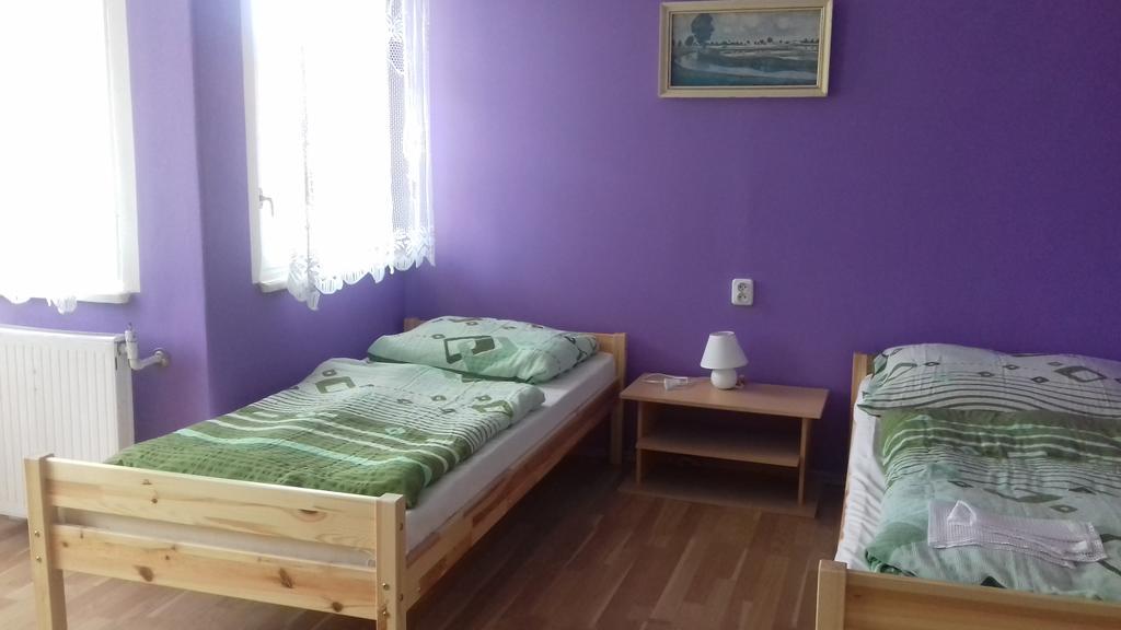 Penzion Uran Stráž pod Ralskem Екстериор снимка